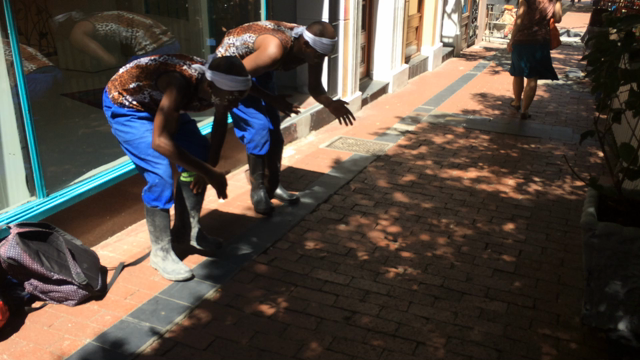 コンドルズ 南アフリカツアーの記事動画