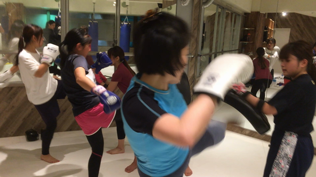 本日のレディースクラスの模様ですの記事動画