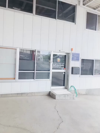 幸せを呼ぶ青い鳥の記事動画