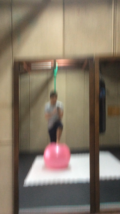 上に立つには…の記事動画