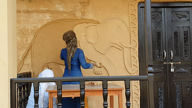 土壁を塗り直そう②の記事動画