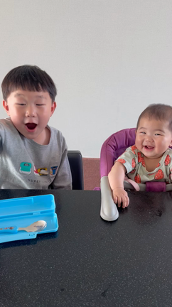 転園後のシウ初登園の記事動画