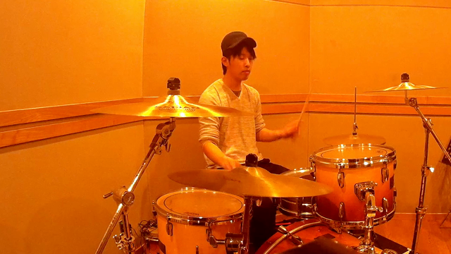 スタジオへ〜♪の記事動画