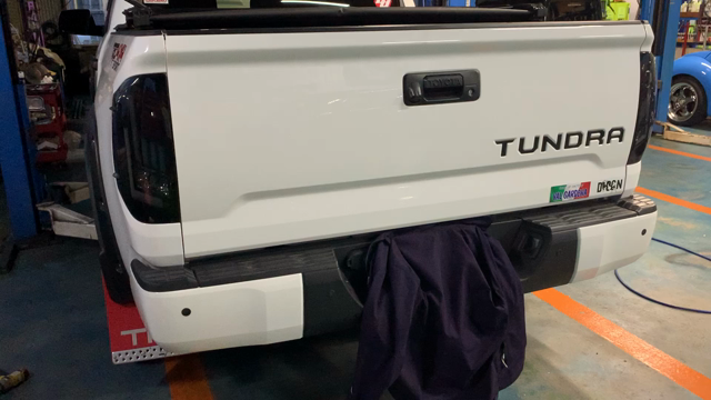 USトヨタ/タンドラ 荷室を明るくの記事動画