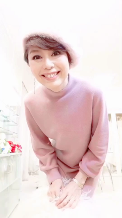 UNIQLOワンピをパリジェンヌ風に着こなして見た！の記事動画