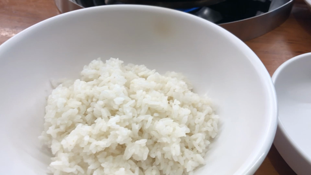 ソウル駅チェックイン後にプデチゲの記事動画