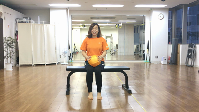 イスに座ってできる！股関節エクササイズ！の記事動画