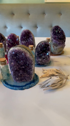 アメジスト原石の記事動画