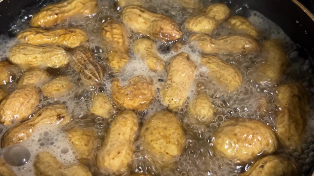 しゃくしゃくしゃく…。の記事動画