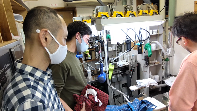 教室での様子の記事動画