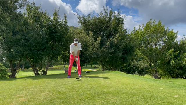 最高の天気でエアポートヒルで2本のクラブコンペの記事動画