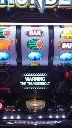 サンダーＶライトニング画像の記事動画