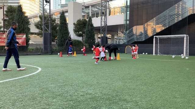 【PSS大崎】11/29 金曜日クラス 〜クラウスコーチ特別レッスン〜の記事動画