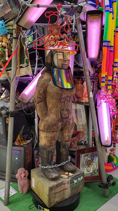 愛と狂気のマーケットの記事動画