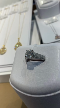 クリスマスフェア２日目～♪の記事動画