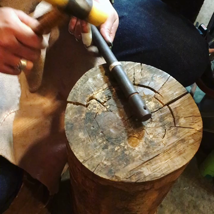 ヤバ爺製作中‼︎の記事動画