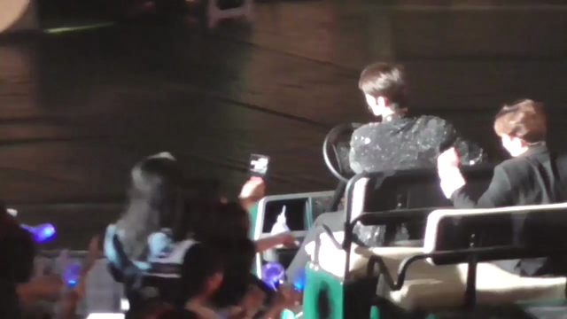 SM TOWN行ってきました！の記事動画