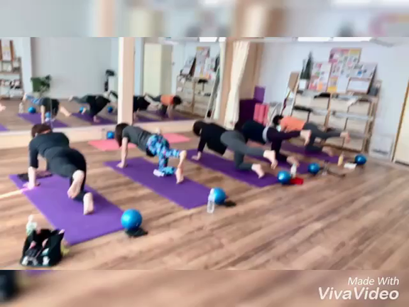 骨盤を美しくキープする。の記事動画