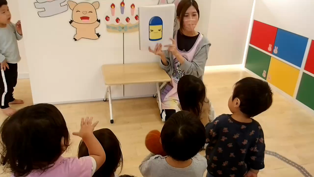 10月生まれの誕生会の記事動画