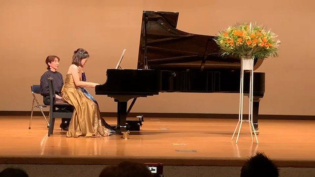 第１回YURIピアノ教室発表会✨の記事動画