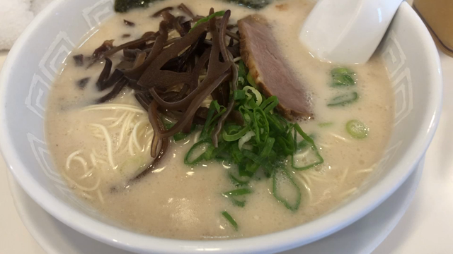 博多天神で豚骨ラーメンを食べたよ！の記事動画