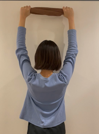 ながらで出来る！背中周りケアの記事動画