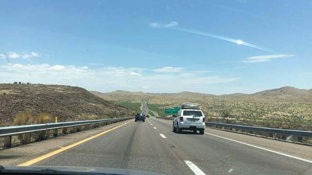 セドナへドライブの記事動画