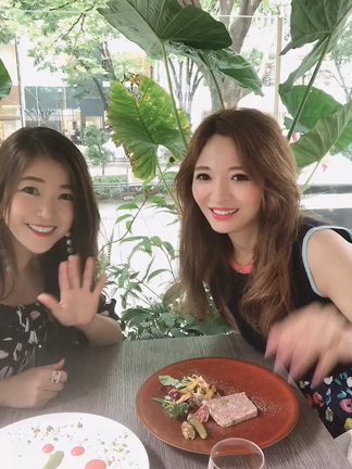 スマホ用　三脚♡の記事動画