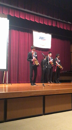 表彰式の記事動画