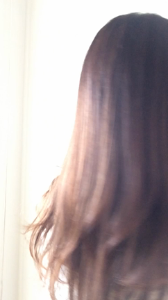 くせ毛風巻き髪スタイルの記事動画