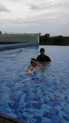 ジョホールバルスイミング・リピーター続出！の記事動画