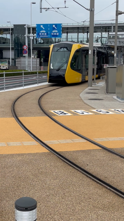 ＬＲＴ発車の光景の記事動画