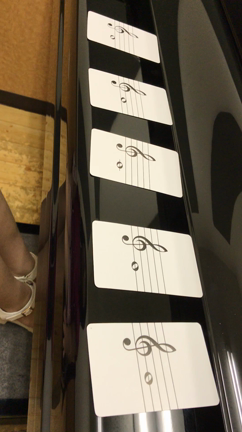 カードゲーム感覚で音符を覚えちゃおう♪の記事動画