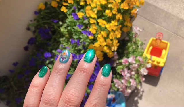 垂らし込みフラワーとSnowManネイル。の記事動画