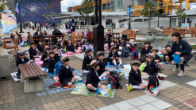 ★年長組★　お別れ遠足　お弁当＆レゴランド　NO.2の記事動画