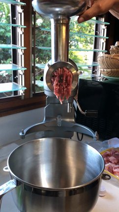 誕生日プレゼントの記事動画