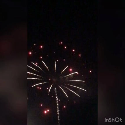 花火で感じる夏の記事動画