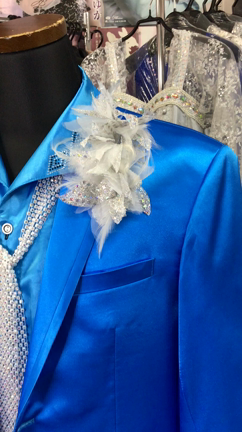 爽やかなブルーのジャケット&パンツ‼️の記事動画