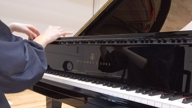 最高級ピアノでのホールレッスン♪菊名妙蓮寺ピアノ教室 の記事動画