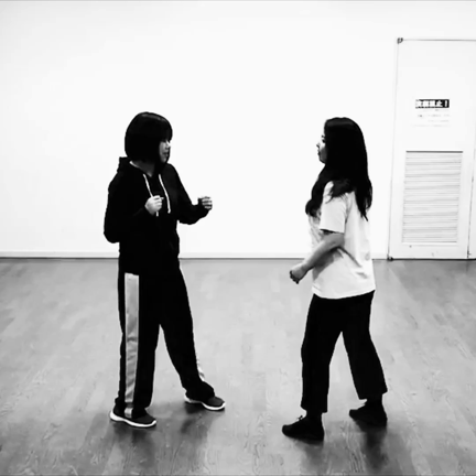 稽古風景チラ見せです【奈綱】の記事動画