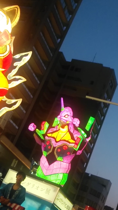 カフェ・ムーランルージュ、平日特別営業中！の記事動画