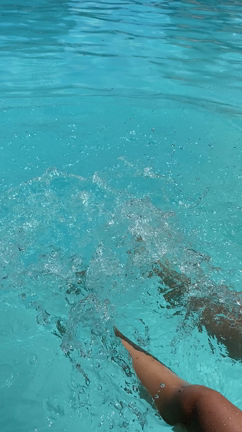 プールだの記事動画