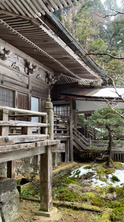 『冬の高野山』心身清まる想いの記事動画