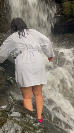 2度目の滝行【自然とのまぐわい編】の記事動画