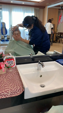 訪問理美容の記事動画