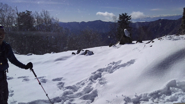 お山は冬支度をしていますの記事動画