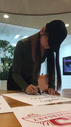 ライブチケット&amp;グッズ販売スタート♡♡♡の記事動画