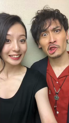 公開初日舞台挨拶。の記事動画