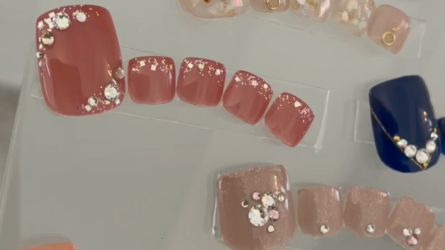 フットネイルをリーズナブルにしている理由　青葉区たまプラーザネイルサロン　ローズリリーの記事動画