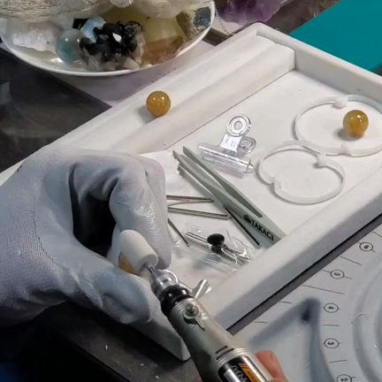 パワーストーンを研磨してみたの記事動画